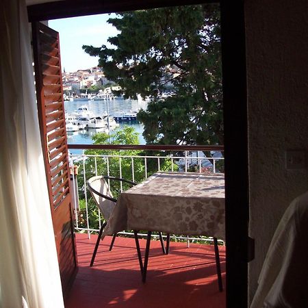 Apartments Rozic Rab Town Bilik gambar