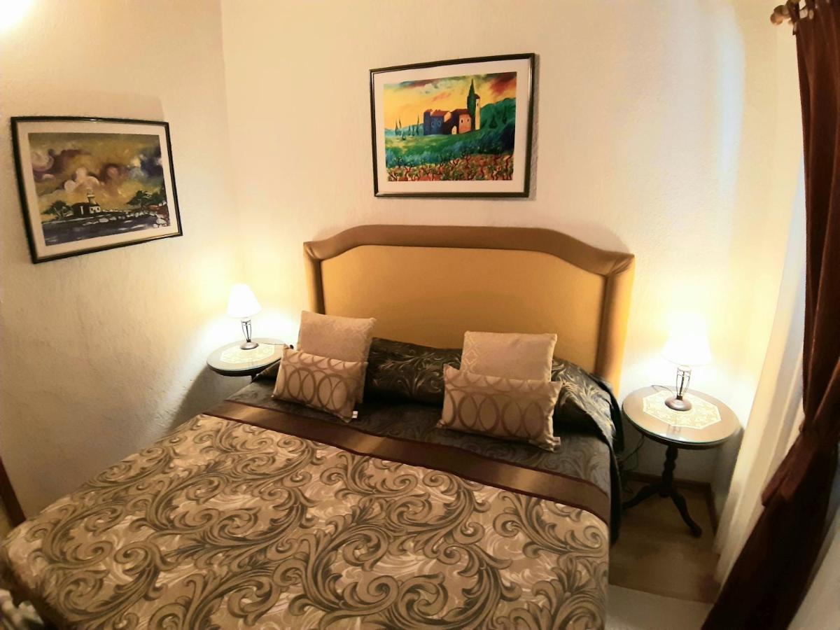 Apartments Rozic Rab Town Luaran gambar