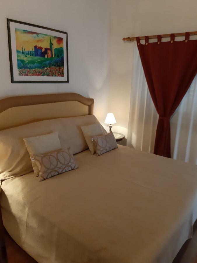 Apartments Rozic Rab Town Luaran gambar
